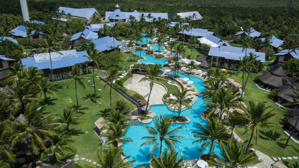 Summerville Resort, resort à beira-mar, hospedagem em paraíso tropical, atividades em família, gastronomia tropical.